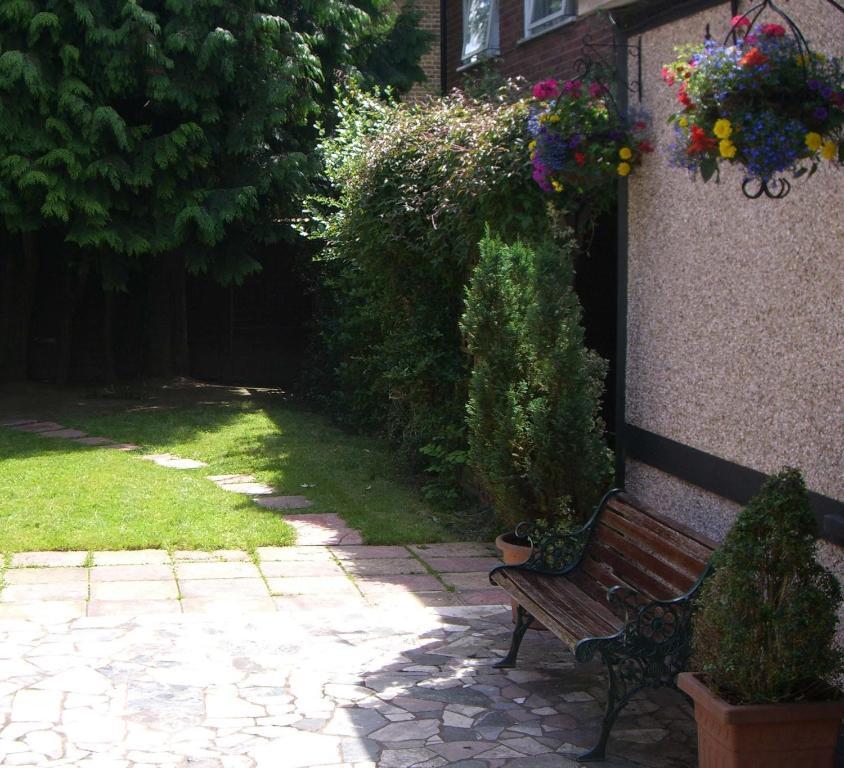 Kings Paget Hotel West Drayton  Εξωτερικό φωτογραφία
