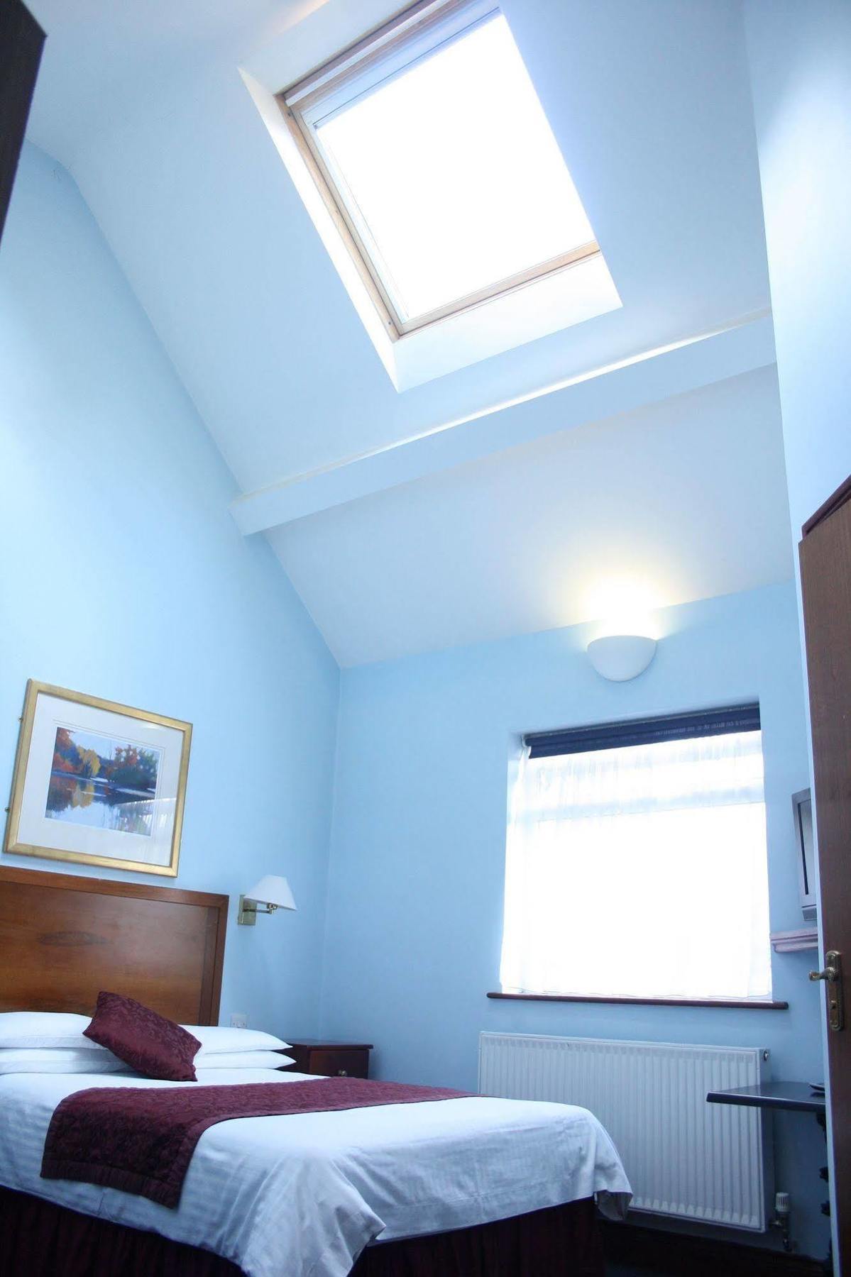 Kings Paget Hotel West Drayton  Εξωτερικό φωτογραφία