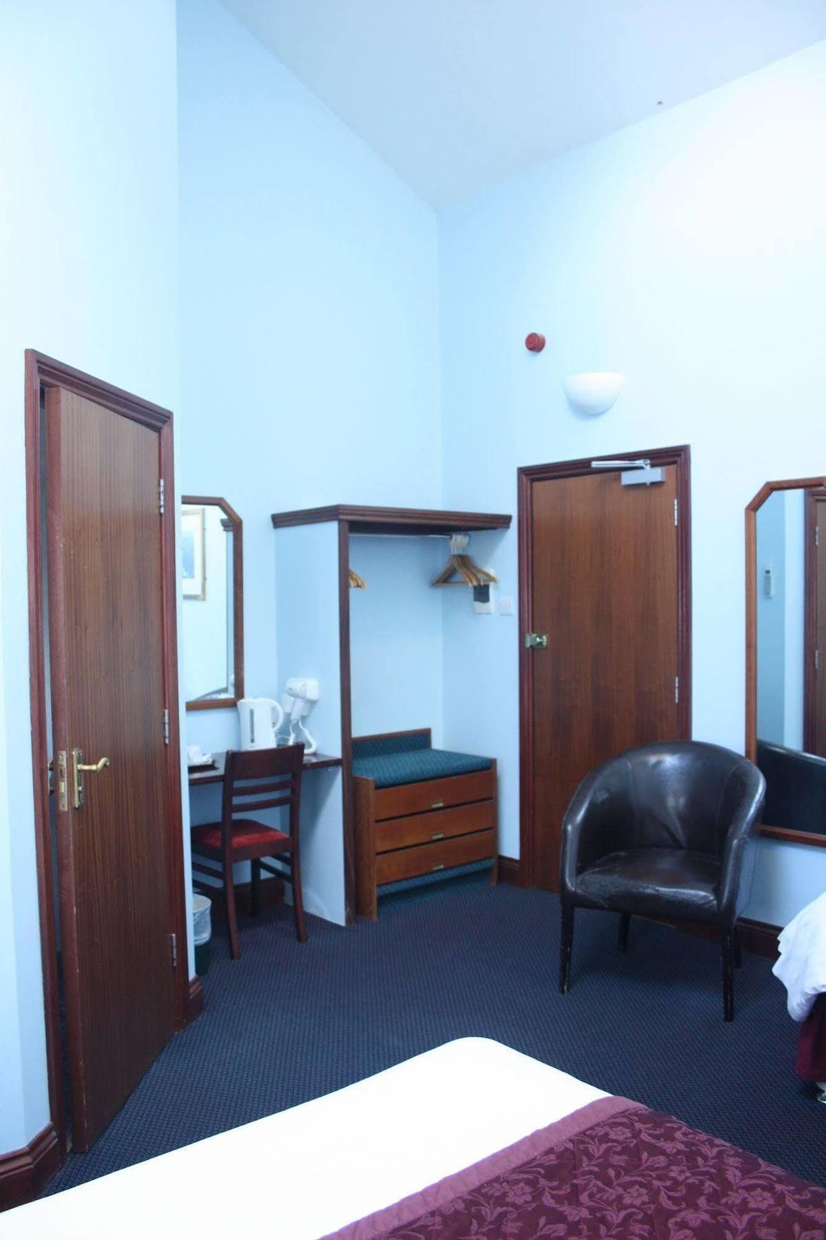 Kings Paget Hotel West Drayton  Εξωτερικό φωτογραφία