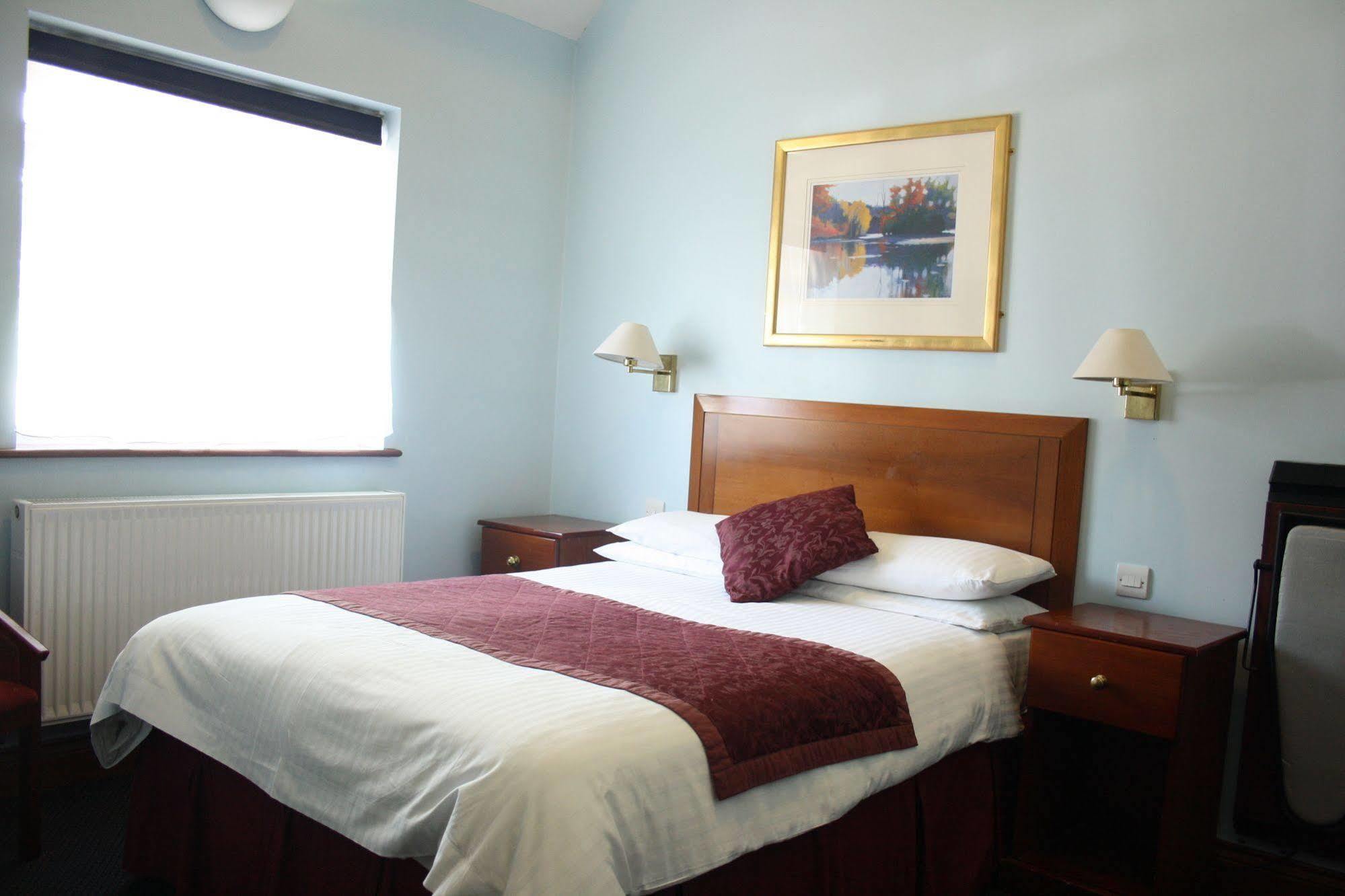 Kings Paget Hotel West Drayton  Εξωτερικό φωτογραφία