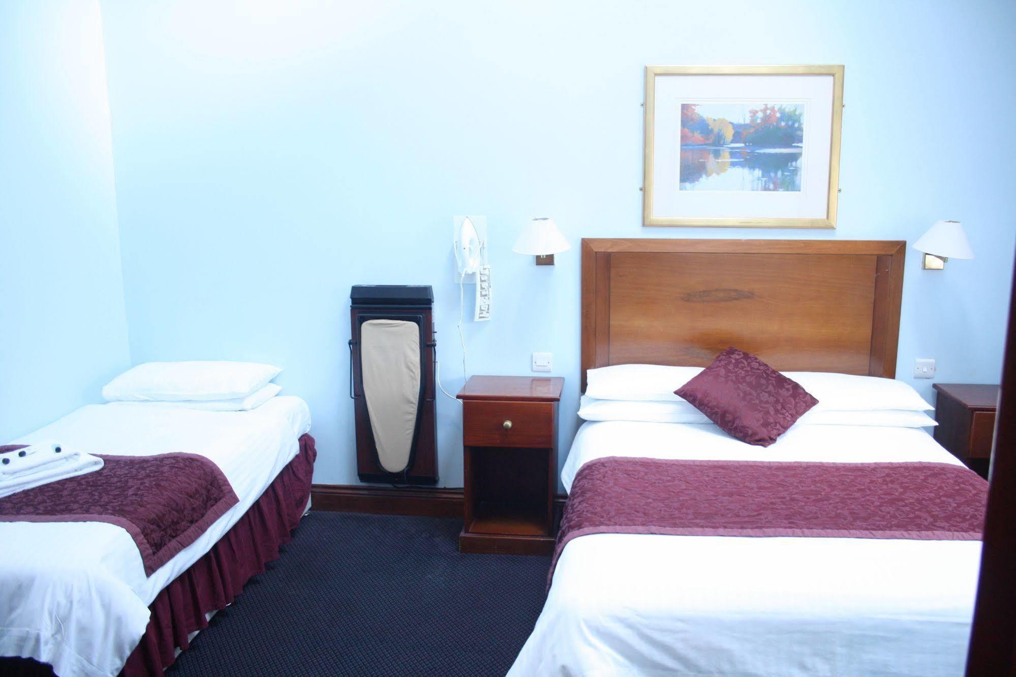 Kings Paget Hotel West Drayton  Εξωτερικό φωτογραφία
