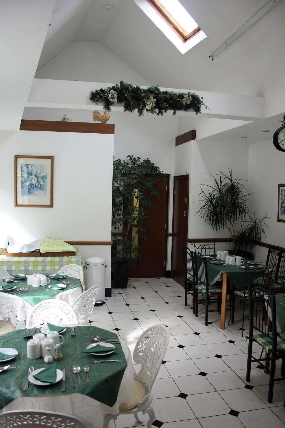 Kings Paget Hotel West Drayton  Εξωτερικό φωτογραφία