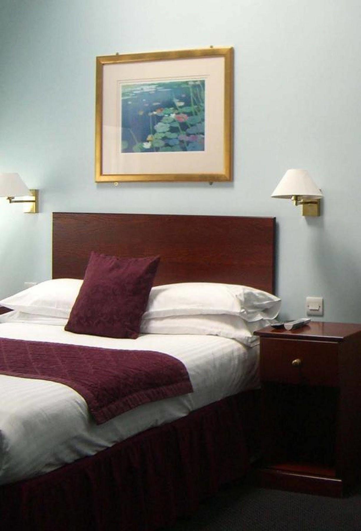 Kings Paget Hotel West Drayton  Εξωτερικό φωτογραφία