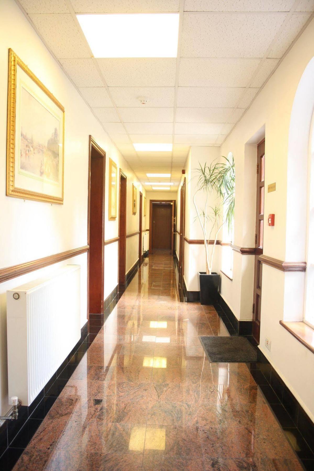Kings Paget Hotel West Drayton  Εξωτερικό φωτογραφία